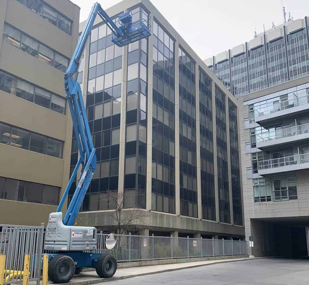 Located in the middle of a densely populated urban setting, the demolition of 2161 Yonge St. in Toronto demanded the utmost in demolition engineering, technology, and equipment.